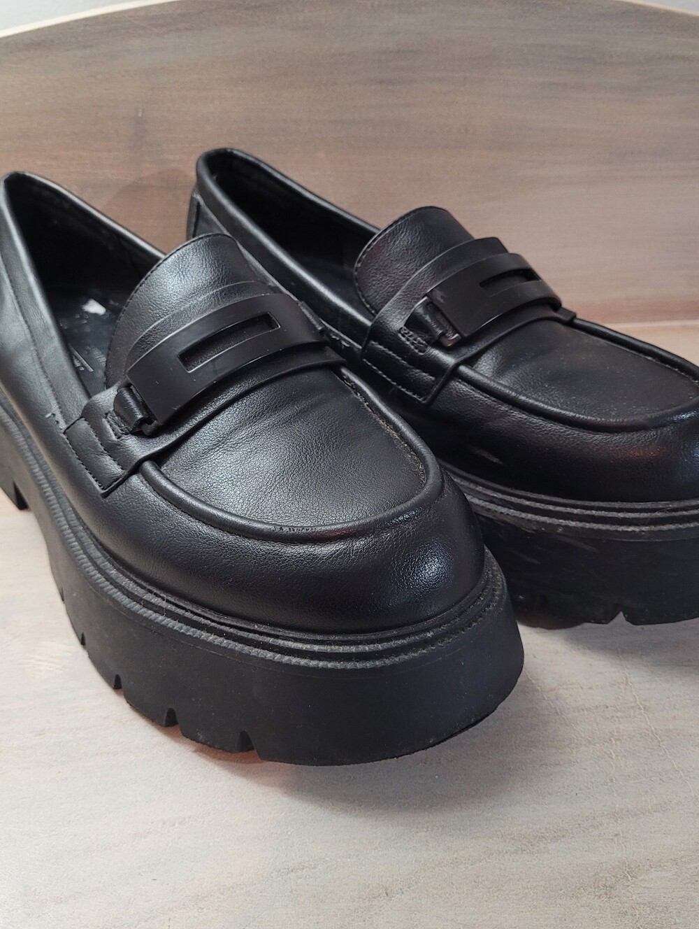 Call It Spring Women's Shylo Chunky Faux Leather Penny Loafers 8.5 Black